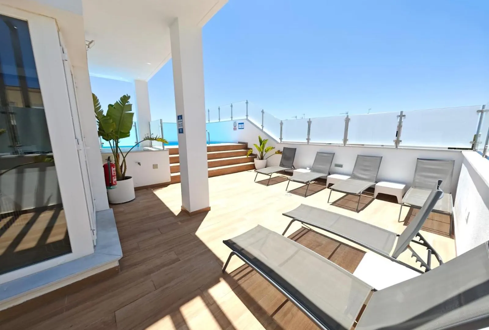 Apartamento Nuevo En Planta Baja C Con Piscina Y Solarium 巴尔巴特 0*,  西班牙